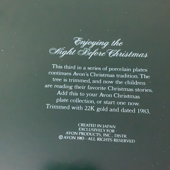 1983 vintage plate of Christmas Memories by Avon - Picture 5 of 5